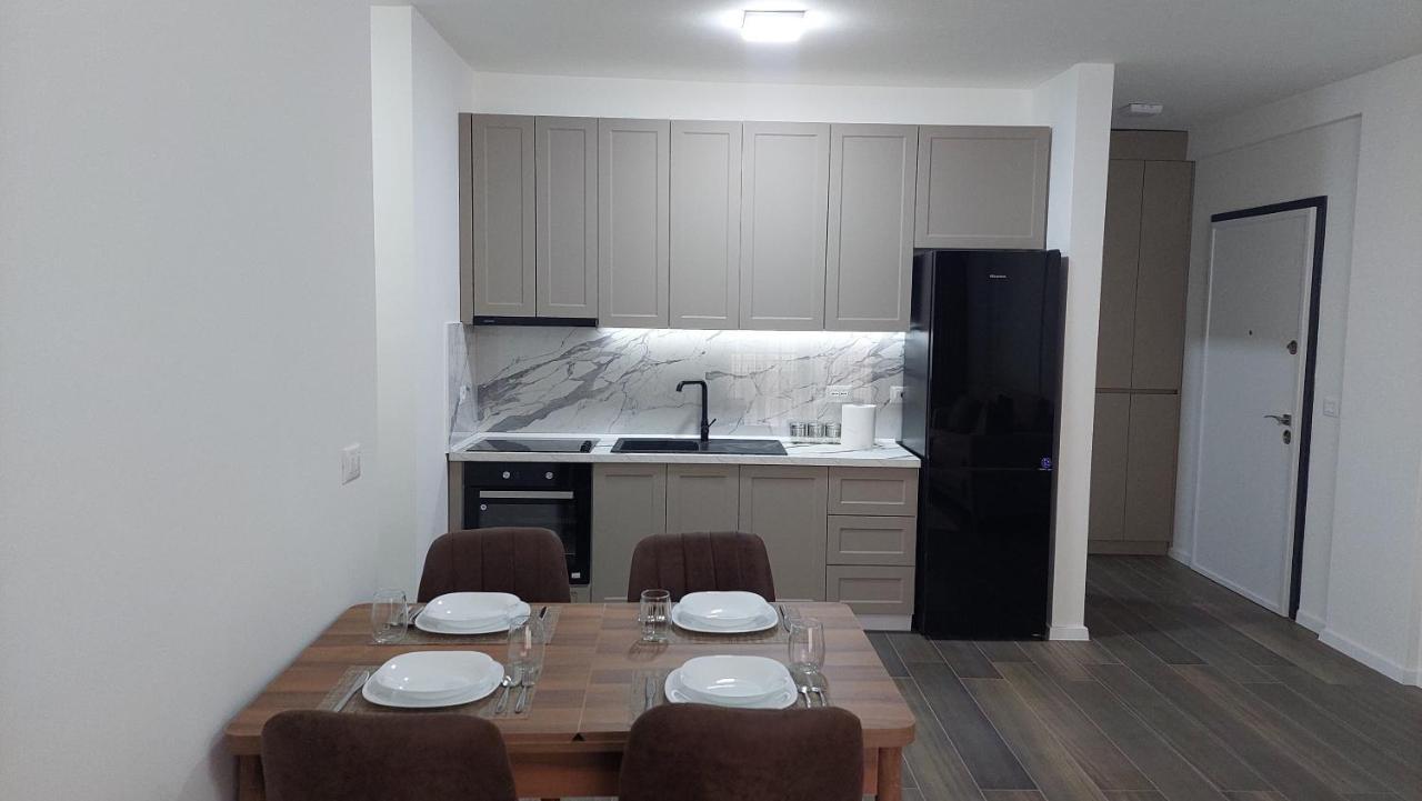 Amelja'S Apartment Shkodër Esterno foto